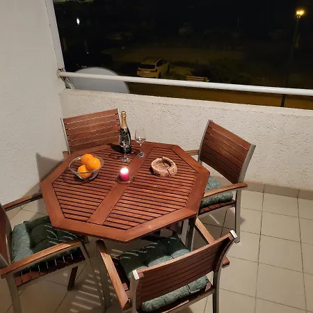 Sea&sun Apartment *